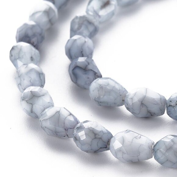 1 Strand Light Gray Mottled Faceted Teardrop Glass Beads - Picture 1 of 2